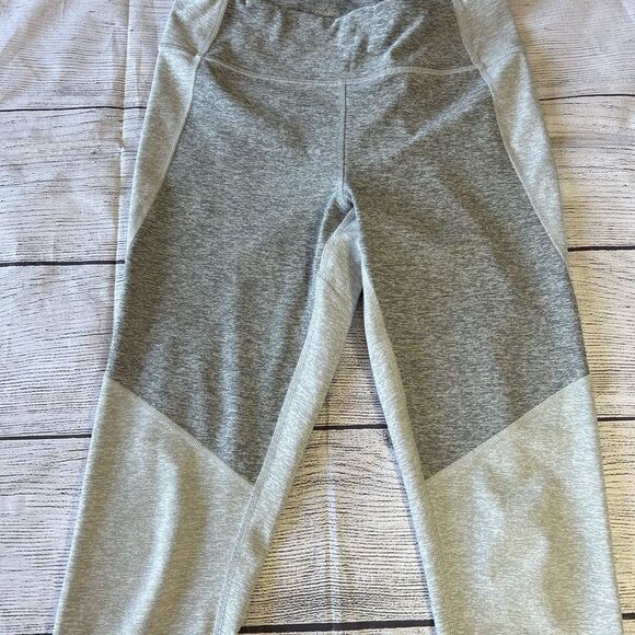 Outdoor Voices Color Block 7/8 Leggings Grey size medium - Picture 2 of 9